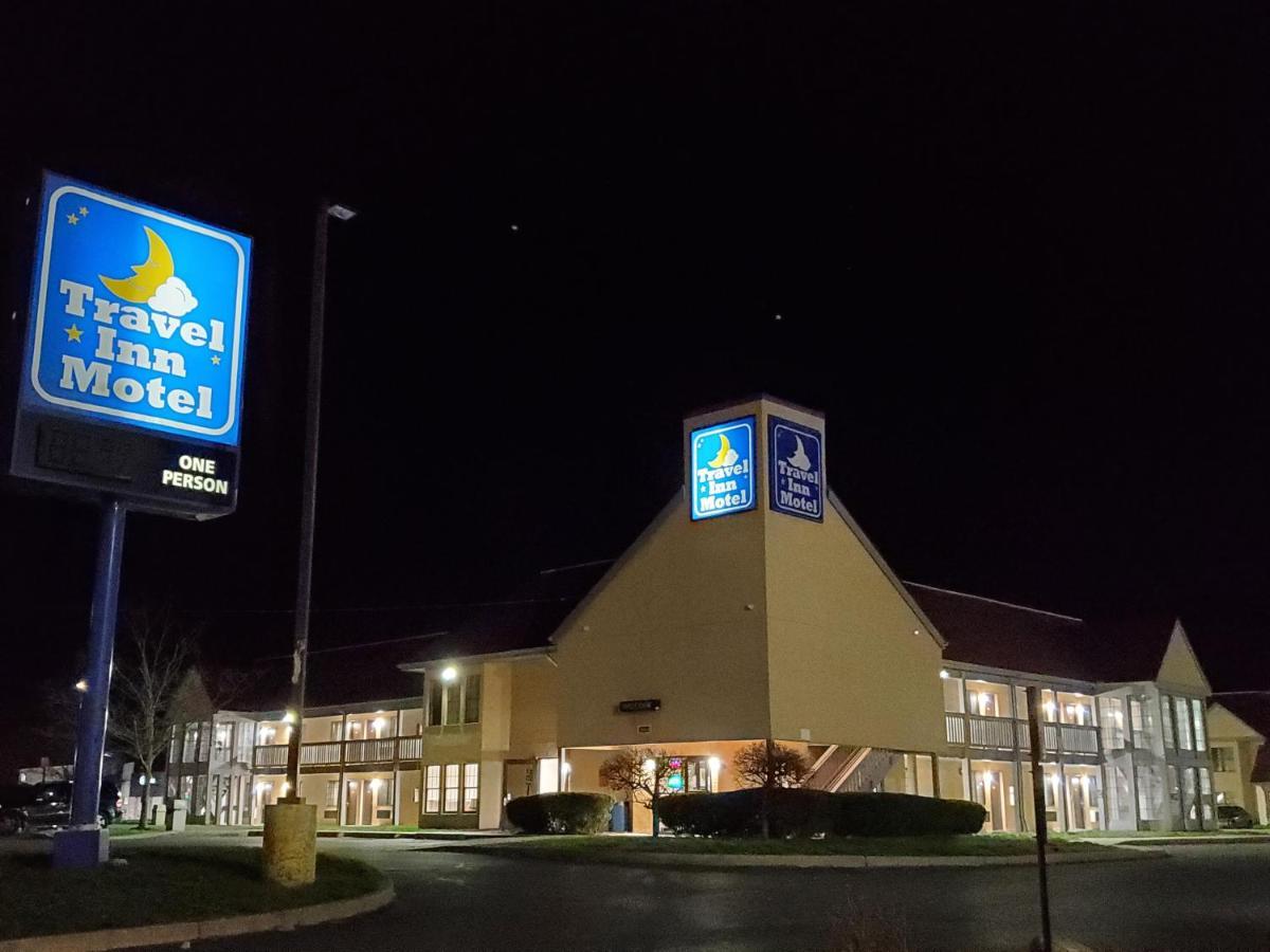 Travel Inn Motel Hartford Esterno foto
