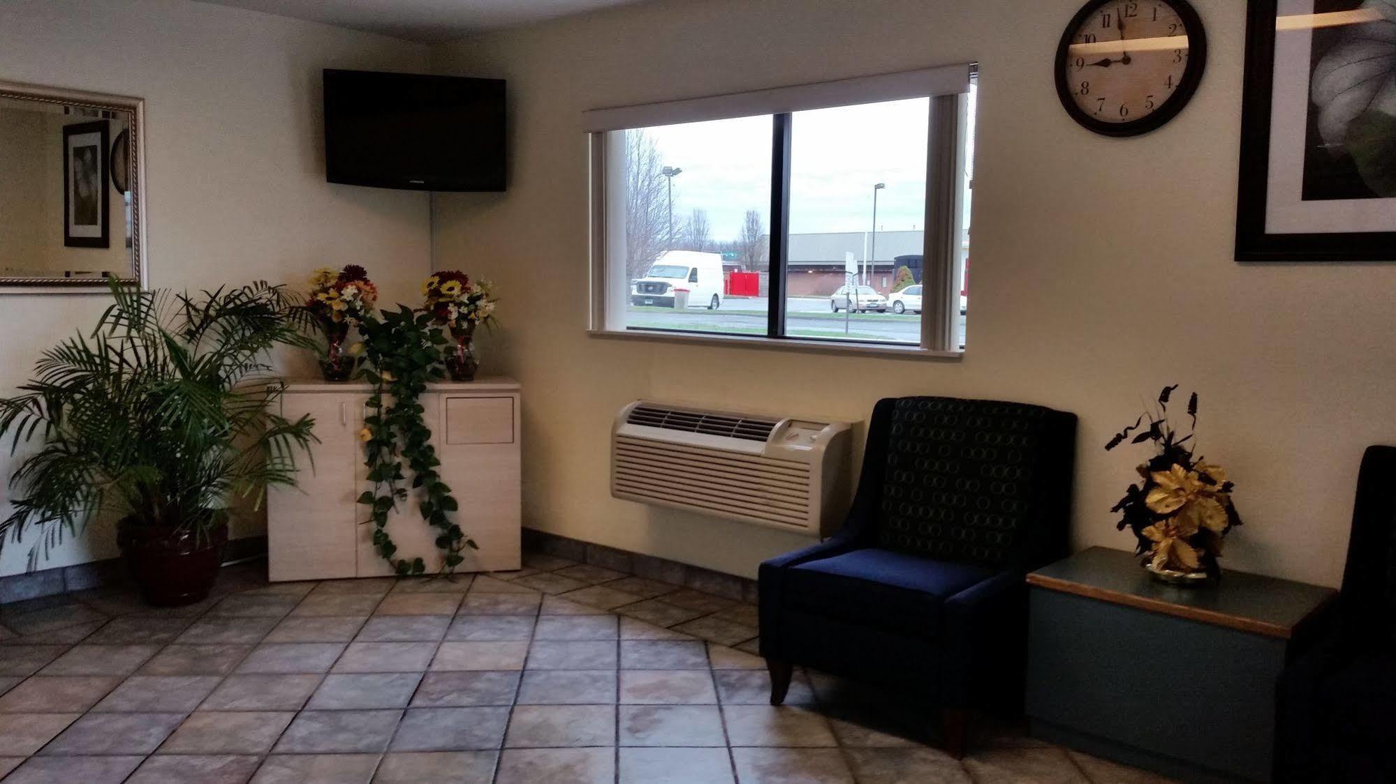 Travel Inn Motel Hartford Esterno foto